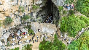 CHINA-GUIZHOU-PAISAJE KARSTICO-RETIROS PARA REFRESCARSE