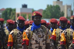 CHAD-N'DJAMENA-DIA DE LA INDEPENDENCIA-DESFILE MILITAR