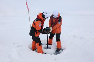 CHINA-16 EXPEDICION CIENTIFICA AL OCEANO ARTICO-OPERACION DE LA ESTACION DE HIELO