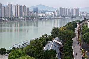 CHINA-SHAANXI-ANKANG-FERROCARRIL-TURISMO