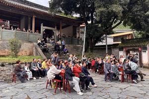 CHINA-SHAANXI-ANKANG-FERROCARRIL-TURISMO