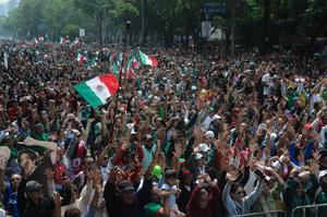 MEXICO-CIUDAD DE MEXICO-OLA MAS GRANDE DEL MUNDO