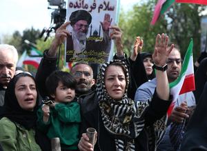 IRAN-TEHERAN-VICTIMAS ESTUDIANTILES-DUELO