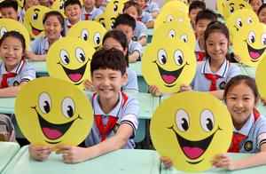 CHINA-DIA MUNDIAL DE LA SONRISA-EVENTOS