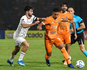 VENEZUELA-CARACAS-COPA LIBERTADORES-LA GUAIRA FC VS FLUMINENSE FC