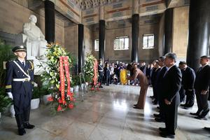 CHINA-JIANGSU-NANJING-DELEGACION DEL KMT-MAUSOLEO DE SUN YAT-SEN