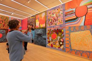 PAISES BAJOS-AMSTERDAM-YAYOI KUSAMA-EXPOSICION