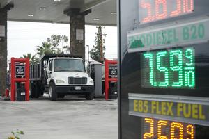 EEUU-CALIFORNIA-PRECIOS DEL DIESEL-AUMENTO