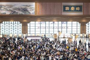 CHINA-VACACIONES DEL PRIMERO DE MAYO-TEMPORADA ALTA DE VIAJES