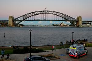 AUSTRALIA-SIDNEY-LUNA AZUL