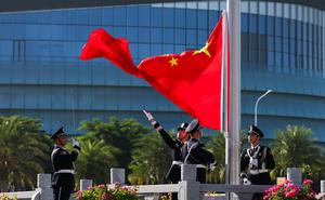 CHINA-HAINAN-DIA NACIONAL-BANDERA-CEREMONIA DE IZADO