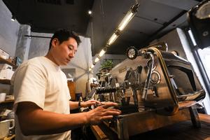 CHINA-LIAONING-SHENYANG-CALLE BAJING-CULTURA DEL CAFE