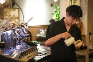 CHINA-LIAONING-SHENYANG-CALLE BAJING-CULTURA DEL CAFE