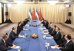 KIRGUISTAN-BISHKEK-CHINA-XI JINPING-PRESIDENTE UZBEKO-REUNION
