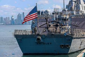 PANAMA-CIUDAD DE PANAMA-EEUU-PORTAAVIONES Y DESTRUCTOR-VISITA