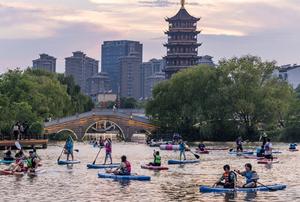 CHINA-VERANO-AGUA-OCIO