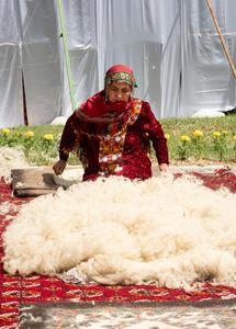 TURKMENISTAN-ASJABAD-DIA DE LA ALFOMBRA TURCOMANA