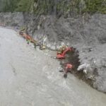 CHINA-XIZANG-GYIRONG-AVALANCHA DE LODO-REPARACION DE CARRETERAS