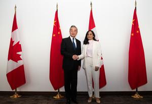 CANADA-OTTAWA-CHINA-WANG YI-MINISTRA DE RELACIONES EXTERIORES-CONVERSACIONES