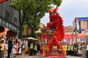 CHINA-VACACIONES DEL PRIMERO DE MAYO-TURISTAS