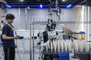 CHINA-ZHEJIANG-CIXI-ROBOTS-INSTALACION DE ENTRENAMIENTO