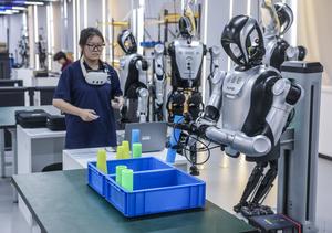 CHINA-ZHEJIANG-CIXI-ROBOTS-INSTALACION DE ENTRENAMIENTO