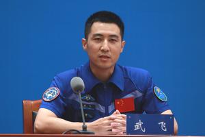 CHINA-BEIJING-ASTRONAUTAS DE LA SHENZHOU-21-CONFERENCIA DE PRENSA
