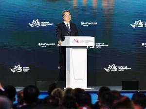 RUSIA-VLADIVOSTOK-CHINA-DING XUEXIANG-XI FORO ECONOMICO ORIENTAL-DISCURSO