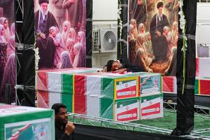 IRAN-MINAB-ESCUELA-CEREMONIA FUNEBRE MASIVA