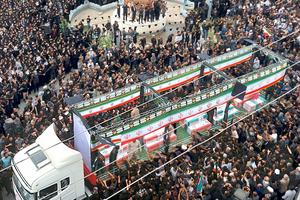 IRAN-MINAB-ESCUELA-CEREMONIA FUNEBRE MASIVA