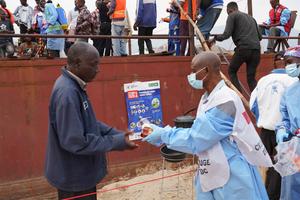 REPUBLICA DEMOCRATICA DEL CONGO-KINSHASA-EMBARCACION DE PASAJEROS-CASO DE EBOLA