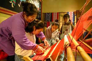 CHINA-VACACIONES DE PRIMAVERA-FERIADO DEL QINGMING-ESTUDIANTES-ACTIVIDADES