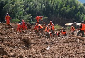 CHINA-JIANGXI-DESLIZAMIENTOS DE LODO Y TIERRA-VICTIMAS