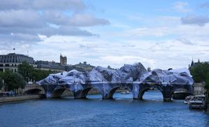 FRANCIA-PARIS-PONT NEUF-INSTALACION ARTISTICA