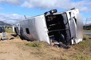 SUDAFRICA-CABO OCCIDENTAL-ACCIDENTE DE AUTOBUS