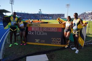 BOTSUANA-GABORONE-MUNDIAL DE RELEVOS DE ATLETISMO-RELEVOS MIXTOS 4X100M-FINAL