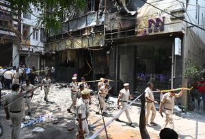 INDIA-NUEVA DELHI-INCENDIO DE HOTEL-SECUELAS