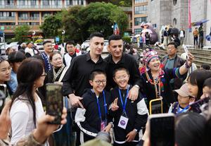 CHINA-YUNNAN-MOJIANG-GEMELOS-FESTIVAL