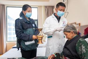 CHINA-XIZANG-GYIRONG-AVALANCHA DE LODO-ATENCION MEDICA
