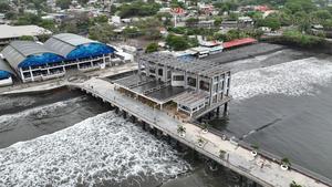 EL SALVADOR-LA LIBERTAD-MUELLE CON AYUDA DE CHINA