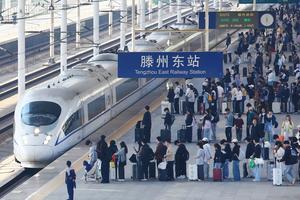 CHINA-VACACIONES DEL PRIMERO DE MAYO-TEMPORADA ALTA DE VIAJES