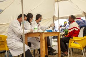 ZAMBIA-LUSAKA-EQUIPO MEDICO CHINO-DONACION-REFUGIADOS