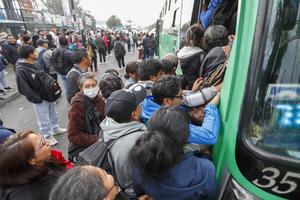 ECUADOR-QUITO-MOVILIDAD-COSTO DIESEL
