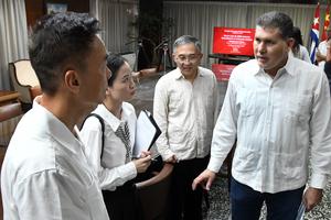 CUBA-HABANA-CHINA-SISTEMAS FOTOVOLTAICOS-DONATIVO