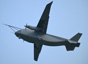 CHINA-HENAN-ZHENGZHOU-VEHICULO AEREO DE CARGA NO TRIPULADO-VUELO INAUGURAL