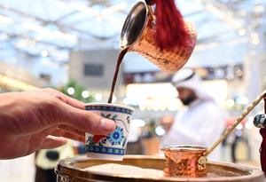 KUWAIT-GOBERNACION DE FARWANIYA-EXPOSICION DE CAFE