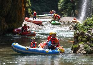 CHINA-GUIZHOU-HUANGPING-RAFTING