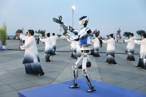 CHINA-LIAONING-DALIAN-DAVOS DE VERANO-EVENTO CULTURAL