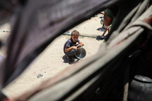 MEDIO ORIENTE-GAZA-CAMPAMENTO DE REFUGIADOS DE JABALIA-COMIDA GRATUITA