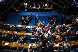 brasil-brasilia-reduccion-de-la-jornada-laboral-101002026101575000436